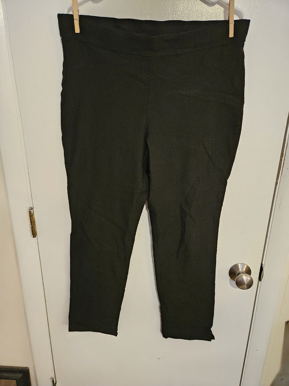 Anne Klein Black Ponte Ankle Pants